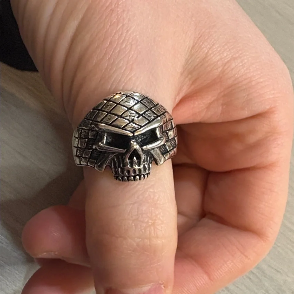 NWT 925 solid silver 8.5‎ gram skull ring size 10